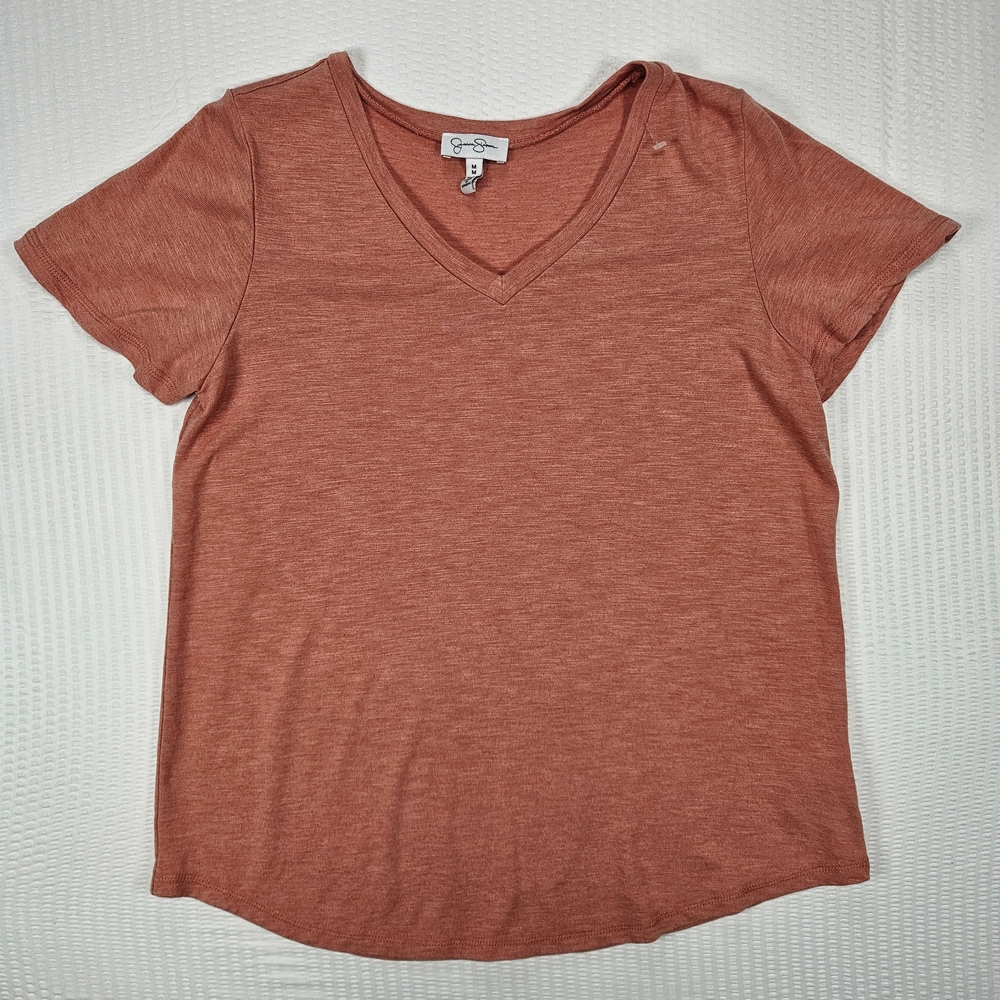Jessica Simpson Short Sleeve V-Neck Tee in Burnt Orange